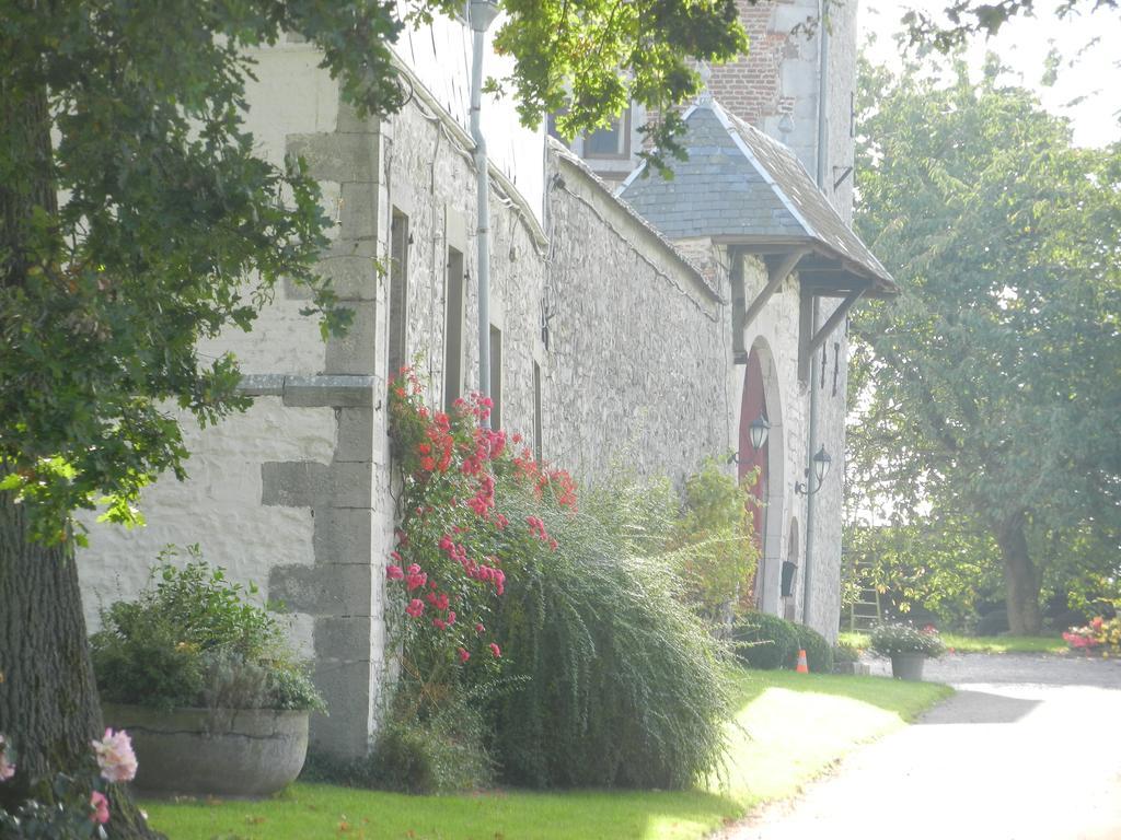La Tour De La Chapelle Villa Couthuin Buitenkant foto